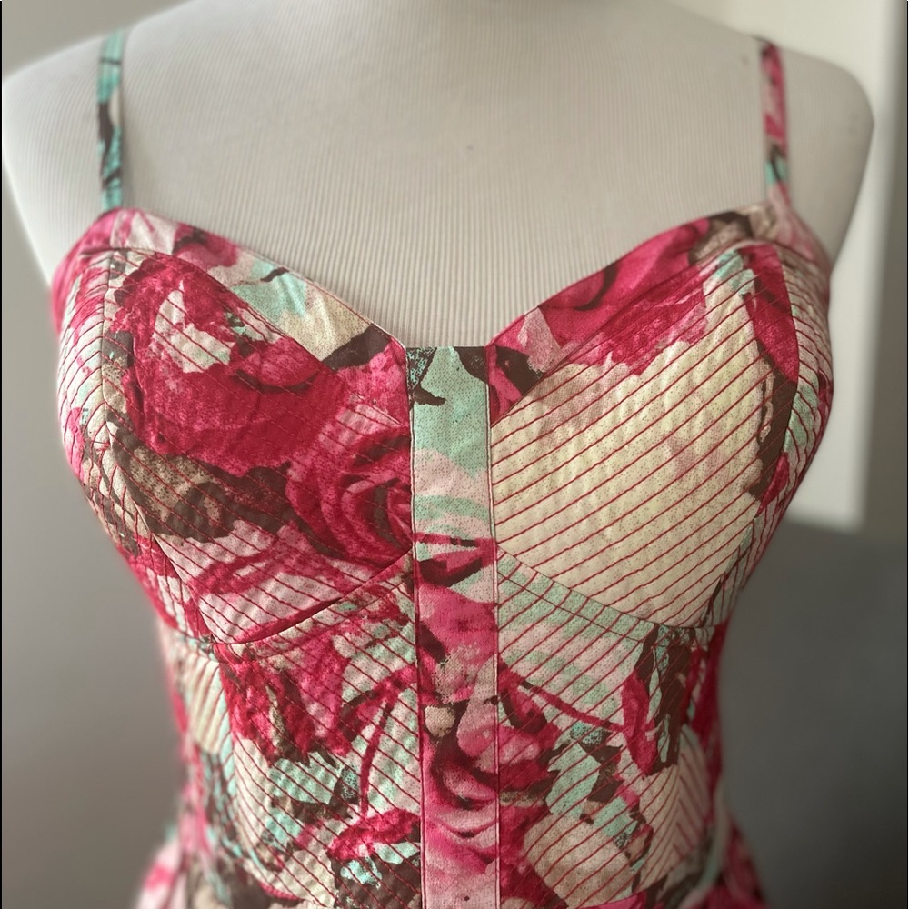 Jessica Simpson dress size Large